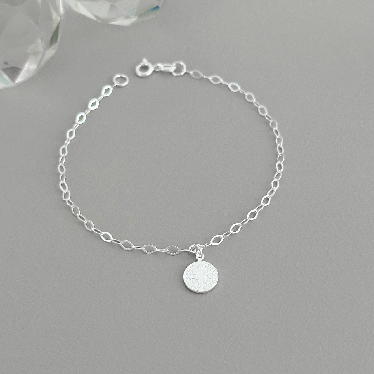 PULSEIRA PLACA SÃO BENTO PENDURADA ELO PORTUGUÊS